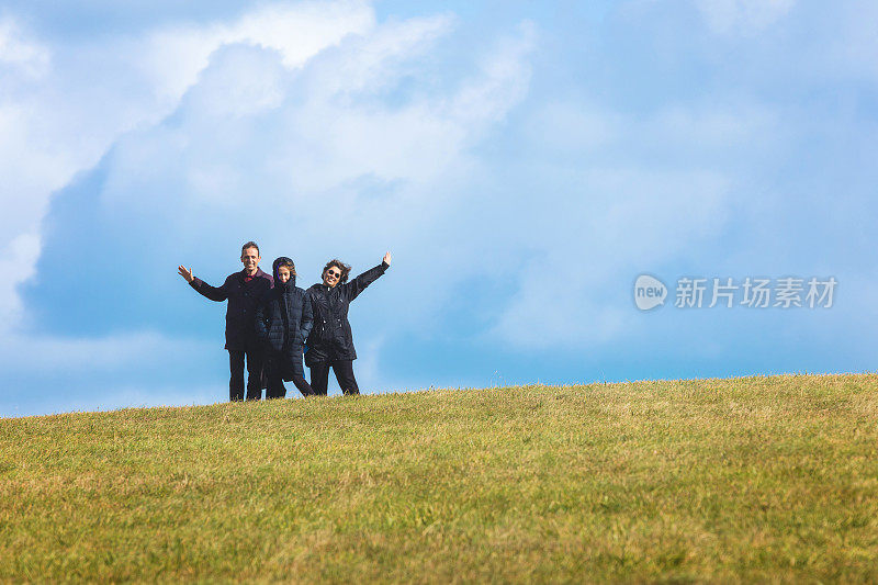 苏塞克斯郡七姐妹的幸福家庭照片