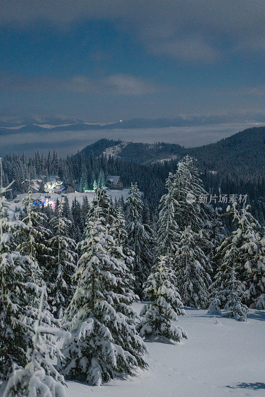 喀尔巴阡山脉的冬季风景