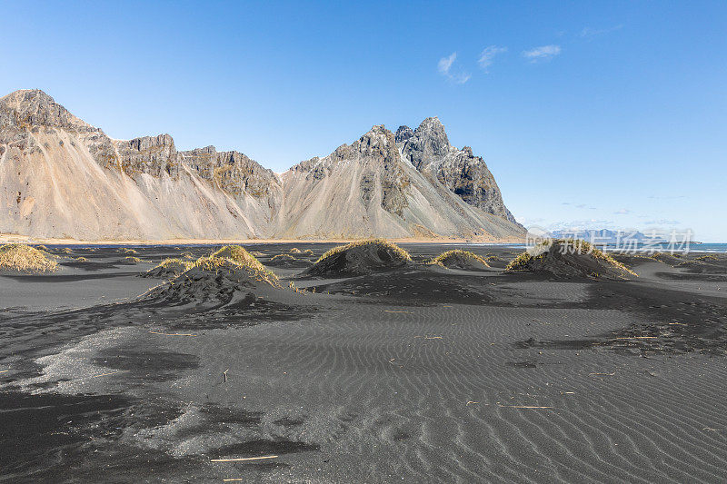 Stokksnes冰岛春天的Vestrahorn