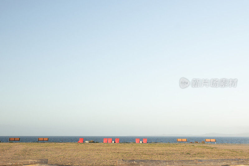 夏天，加拿大维多利亚，萨利希海上空的地平线