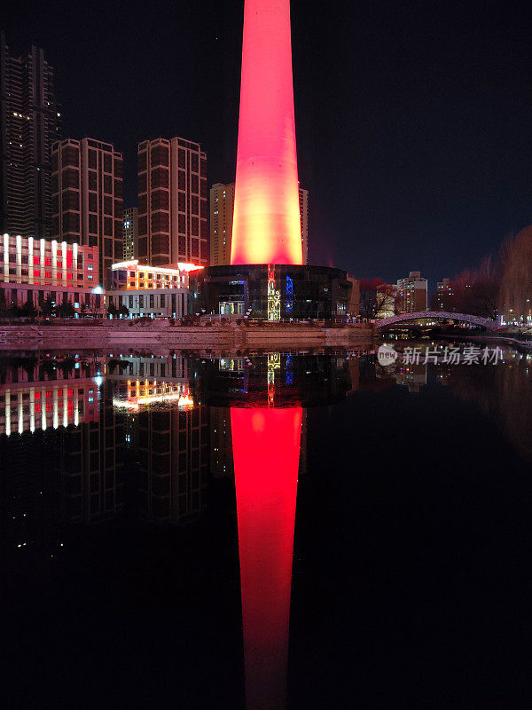 辽宁广播电视塔夜景，沈阳