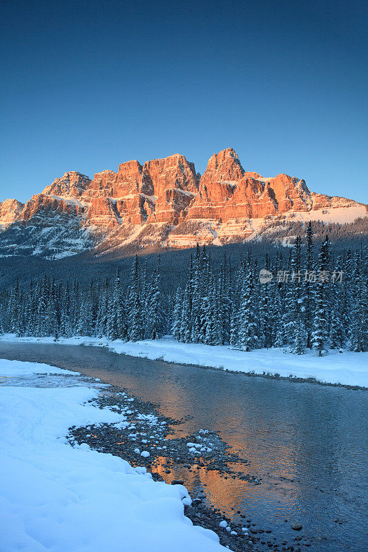 加拿大落基山脉冬季风景