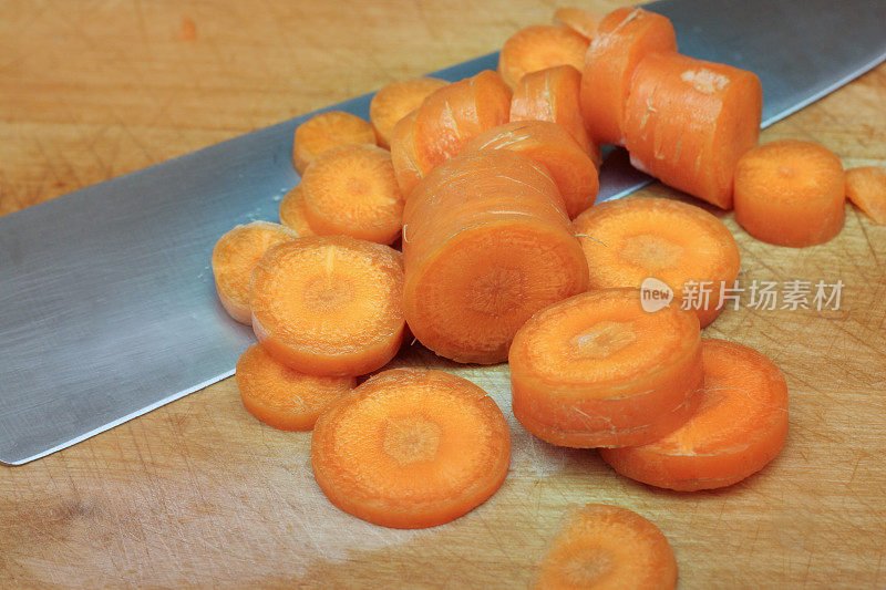 切碎的胡萝卜