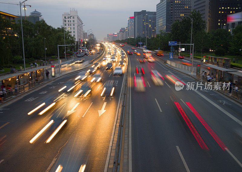 交通城市夜晚