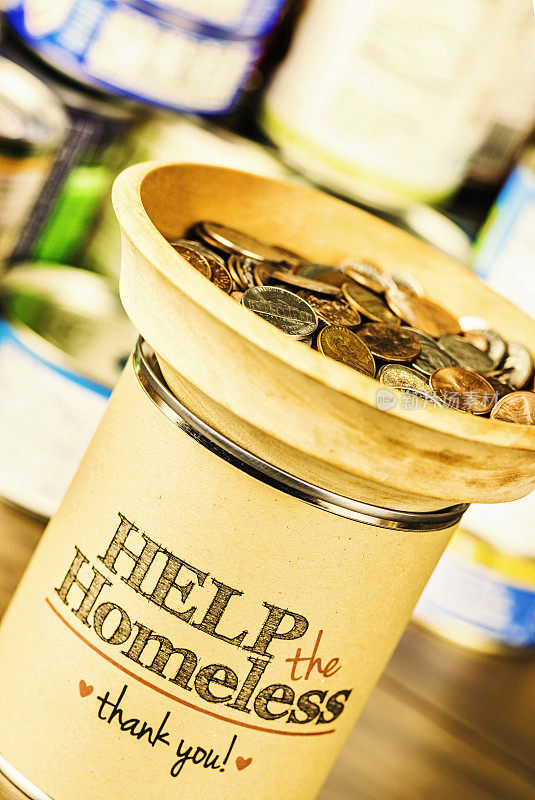 为无家可归者提供食物和慈善募捐