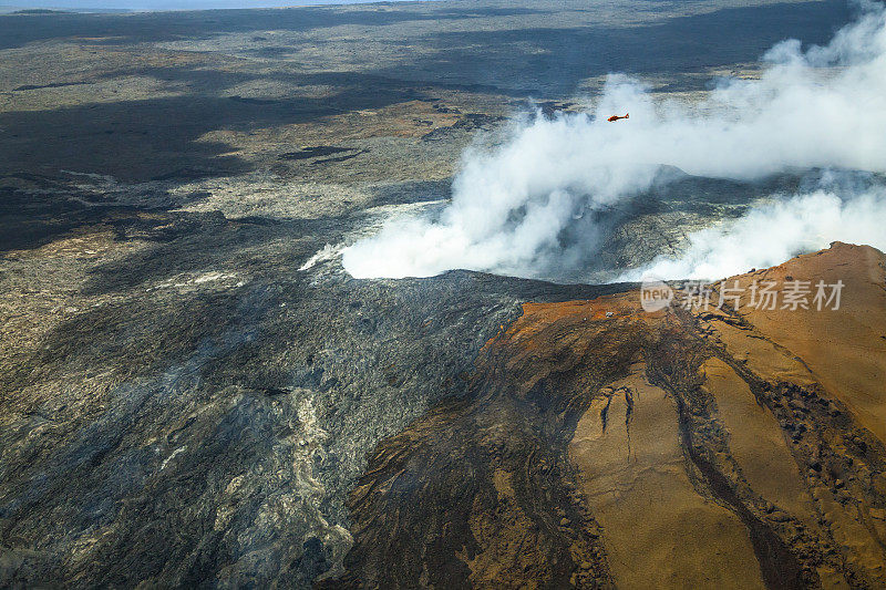 喷发的基拉韦厄火山，鸟瞰图