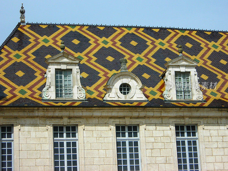 法国第戎勃艮第著名的陶瓷马赛克屋顶