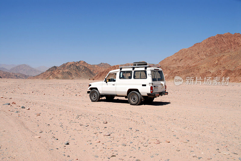 在埃及西奈沙漠的4X4旅行