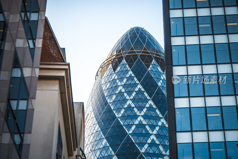 诺曼·福斯特爵士的大楼(小黄瓜)在伦敦
