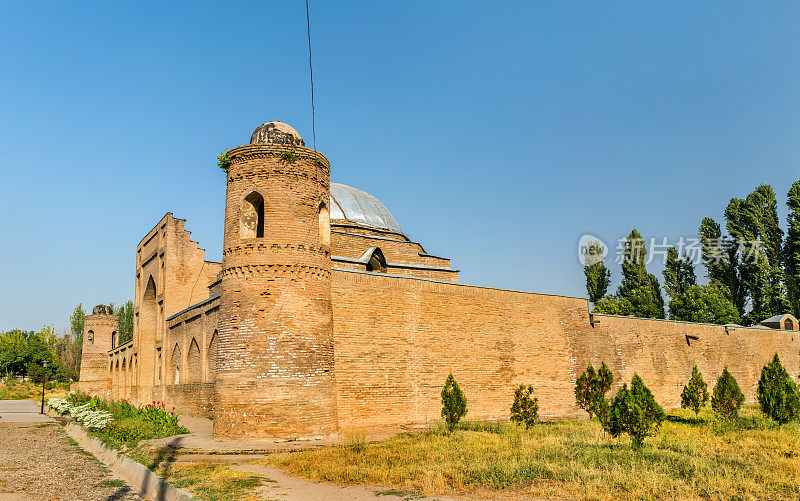 塔吉克斯坦Hisor要塞附近的清真寺
