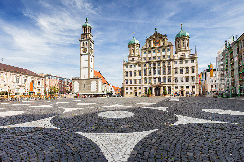 德国奥格斯堡市中心的市政厅和Perlachturm