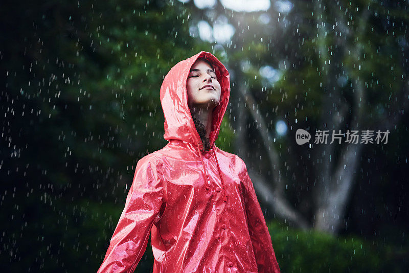 下雨天是用来玩的