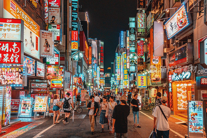 日本东京新宿区的歌舞伎町