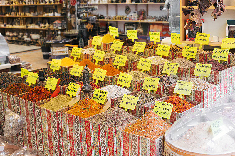 土耳其安塔利亚的香料集市和街头市场