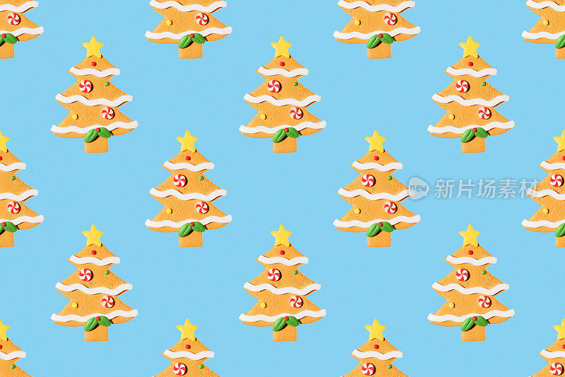 无缝新年图案从圣诞树玩具形式云杉树饼干在蓝色的背景