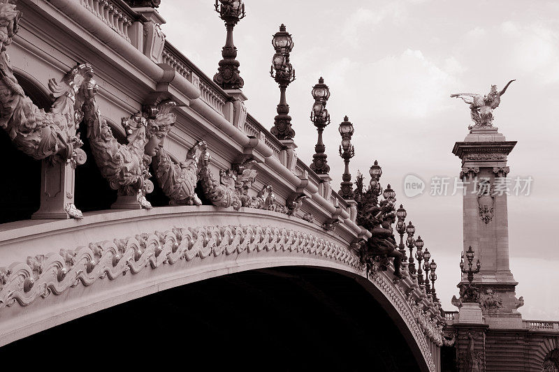 亚历山大三世桥，巴黎