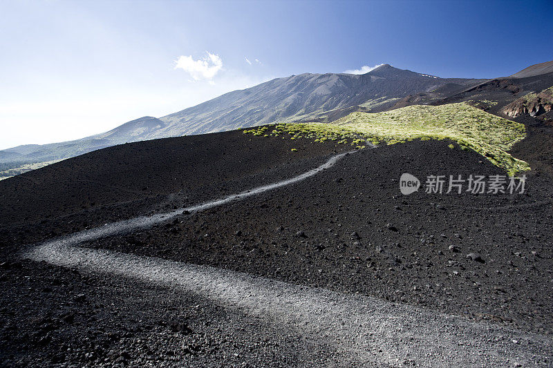 埃特纳火山的徒步旅行路线