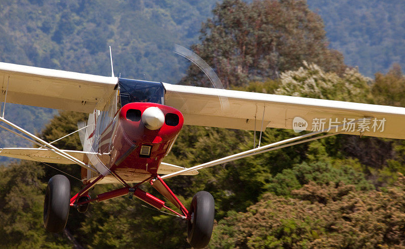 新西兰乡村轻型飞机