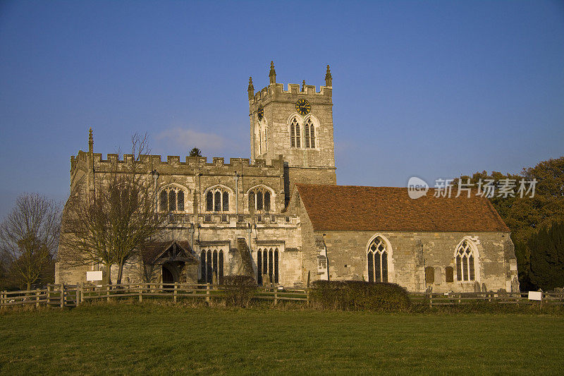 古撒克逊教堂，沃里克郡，英国
