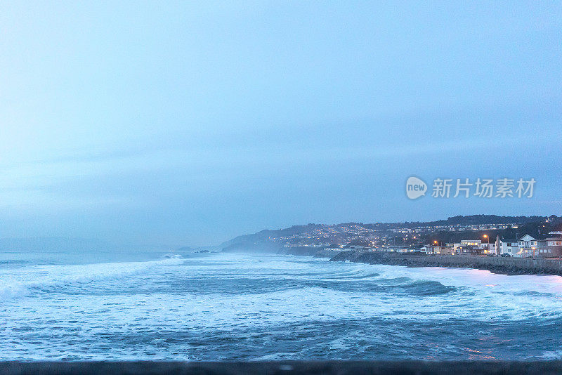 太平洋海岸日落之城