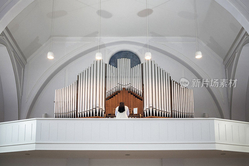 教堂风琴