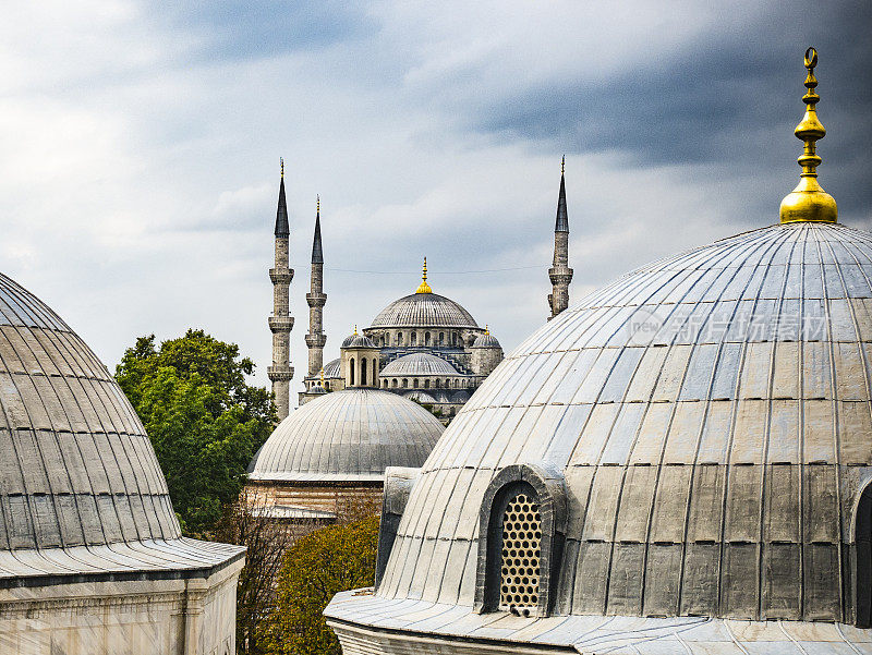 伊斯坦布尔的苏丹艾哈迈德清真寺或蓝色清真寺