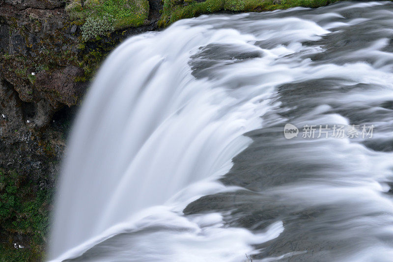 在冰岛Skogafoss