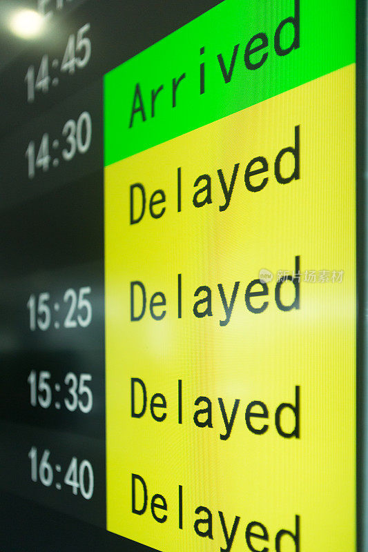 延误和到达登机信息显示面板