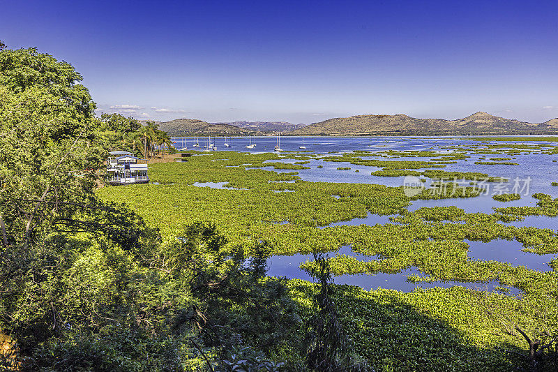 哈特比斯堡大坝和游艇俱乐部全景