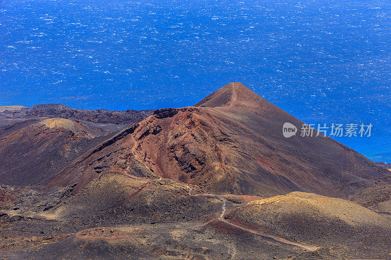 拉帕尔马，加那利群岛(E):火山Teneguía