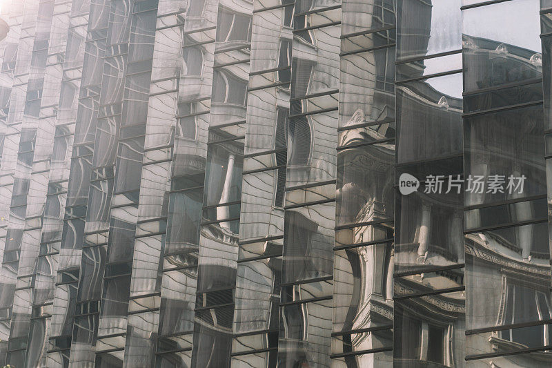 香港摩天大楼窗户倒影