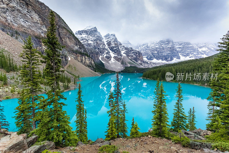 冰碛湖，班夫国家公园，加拿大股票照片