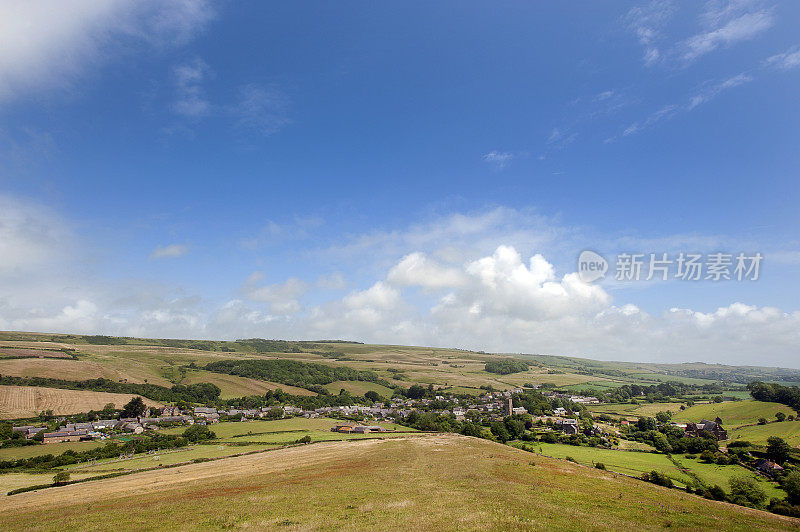 英国村庄全景从多塞特里奇威，侏罗纪海岸，多塞特，英国