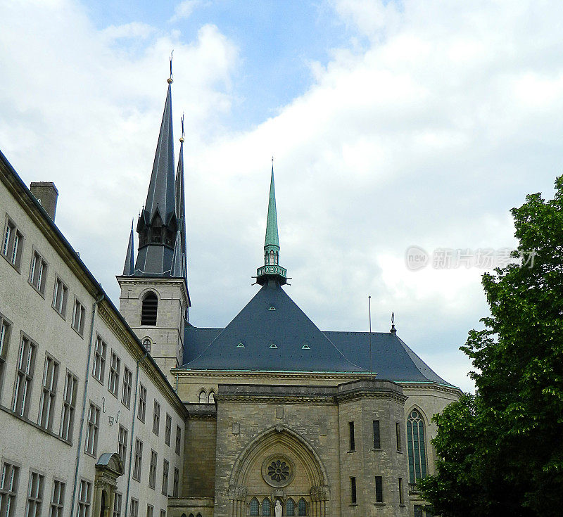 卢森堡,大教堂