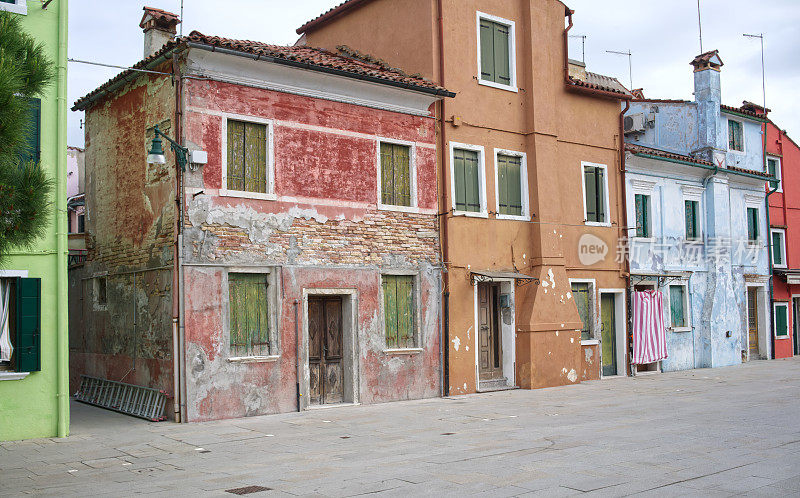 Burano,饱经风霜的墙壁