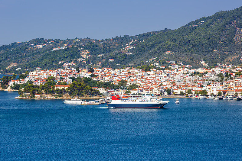 希腊斯基亚索斯岛城纵览地中海爱琴海风光旅游