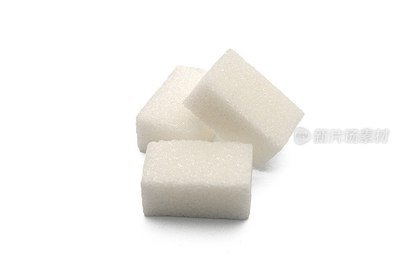 白糖块孤立在白色的背景与阴影
