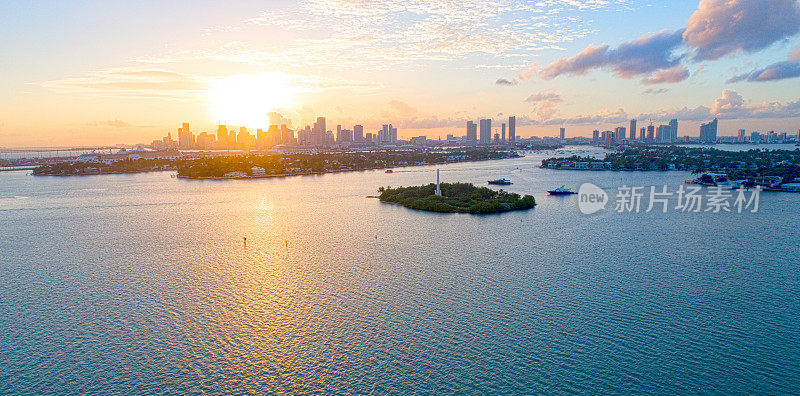 迈阿密市佛罗里达航空日落观比斯坎湾