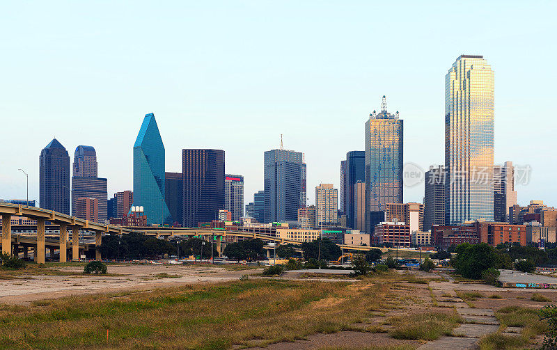 摩天大楼在达拉斯市中心，得克萨斯州，美国