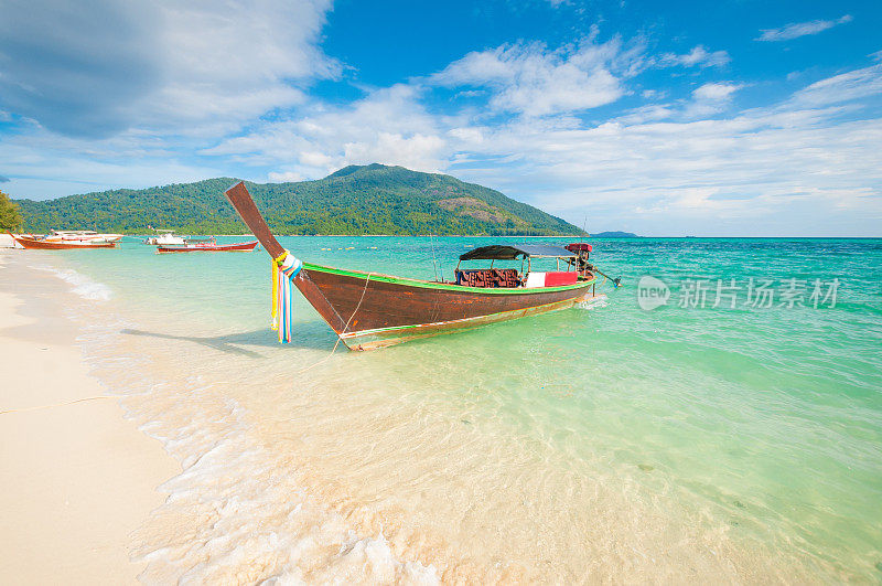 泰国南部海滩的全景