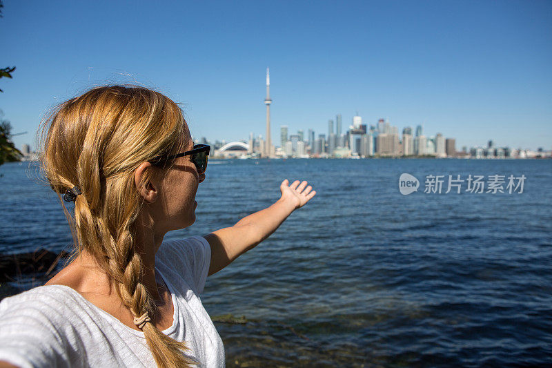 多伦多年轻女子的个人视角自拍