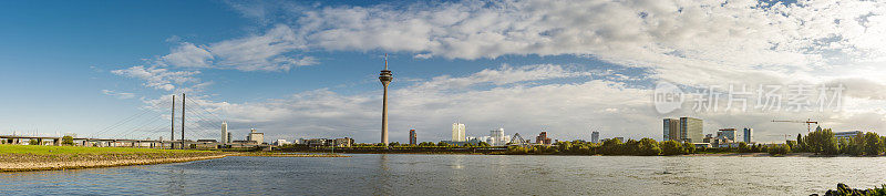 天际线Düsseldorf在德国-全景