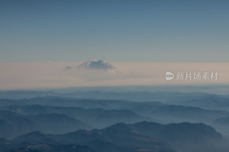 雷尼尔山