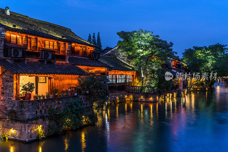 中国乌镇的夜景