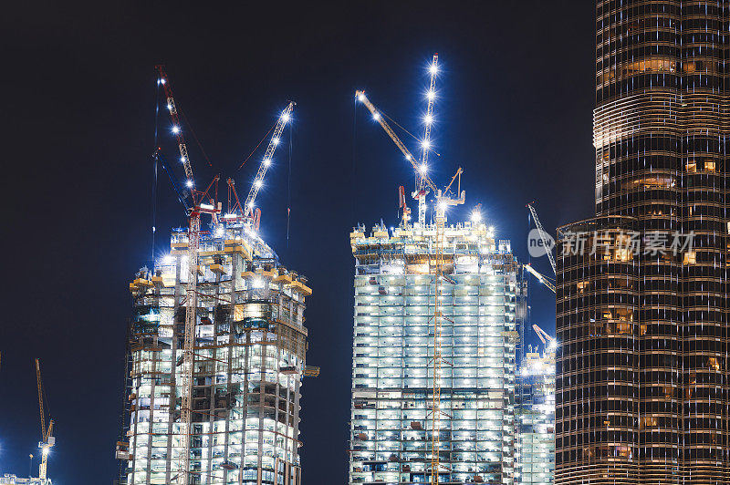 迪拜新建两座摩天大楼