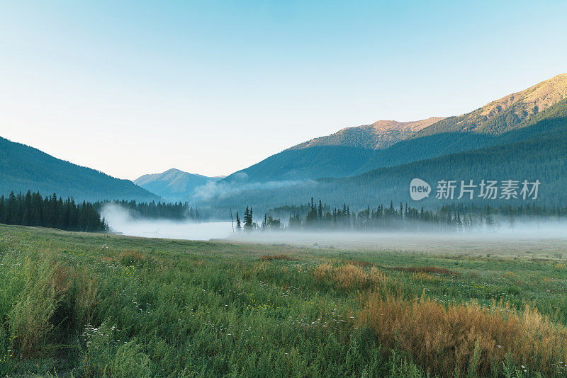 新疆喀纳斯壮观的风景