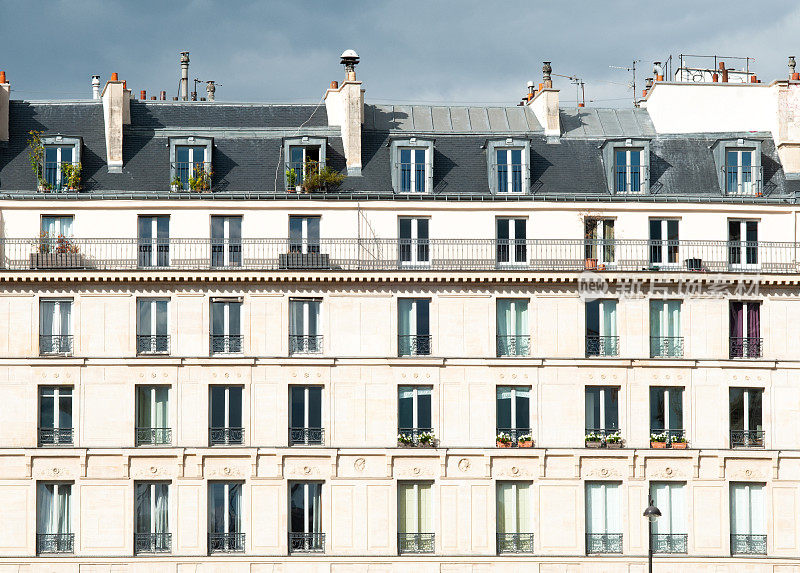 典型的巴黎公寓外观