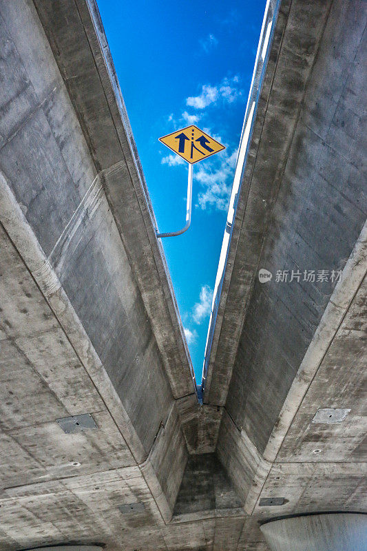 结合高速公路交换