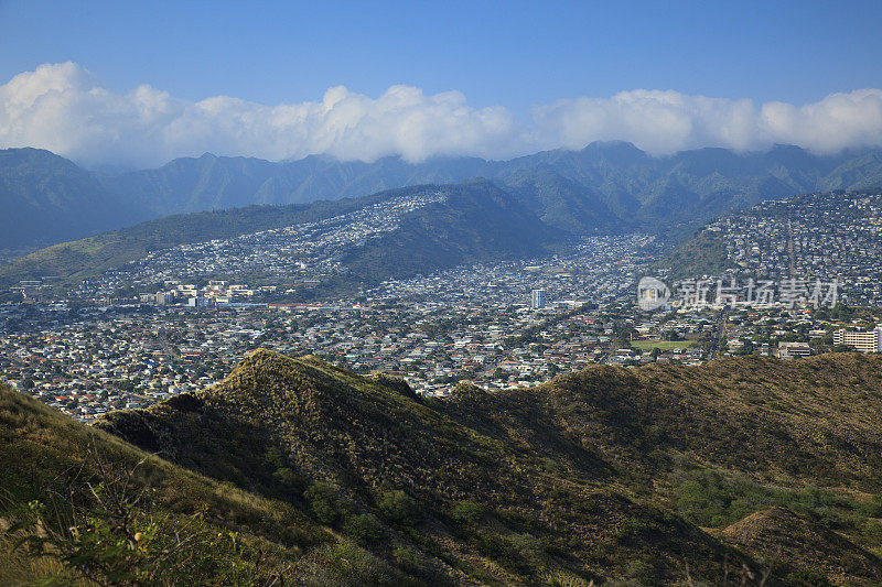 夏威夷瓦胡岛钻石头火山口的毛卡景观