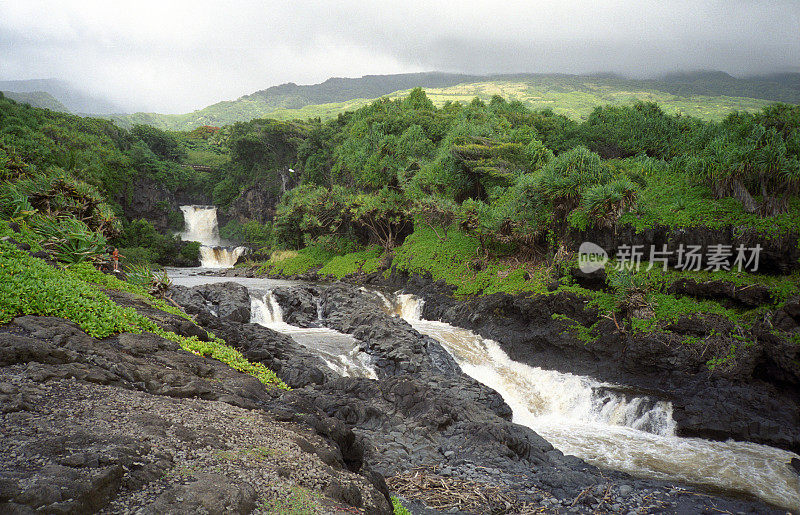 咸宁传闻峡谷池